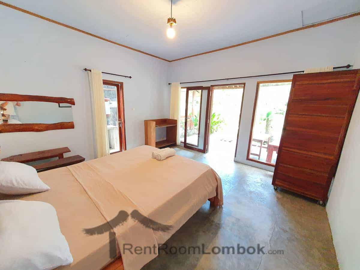 mengalung studio kuta lombok 10