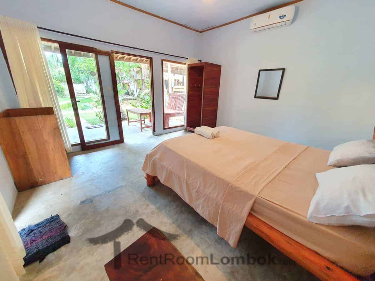mengalung studio kuta lombok 11