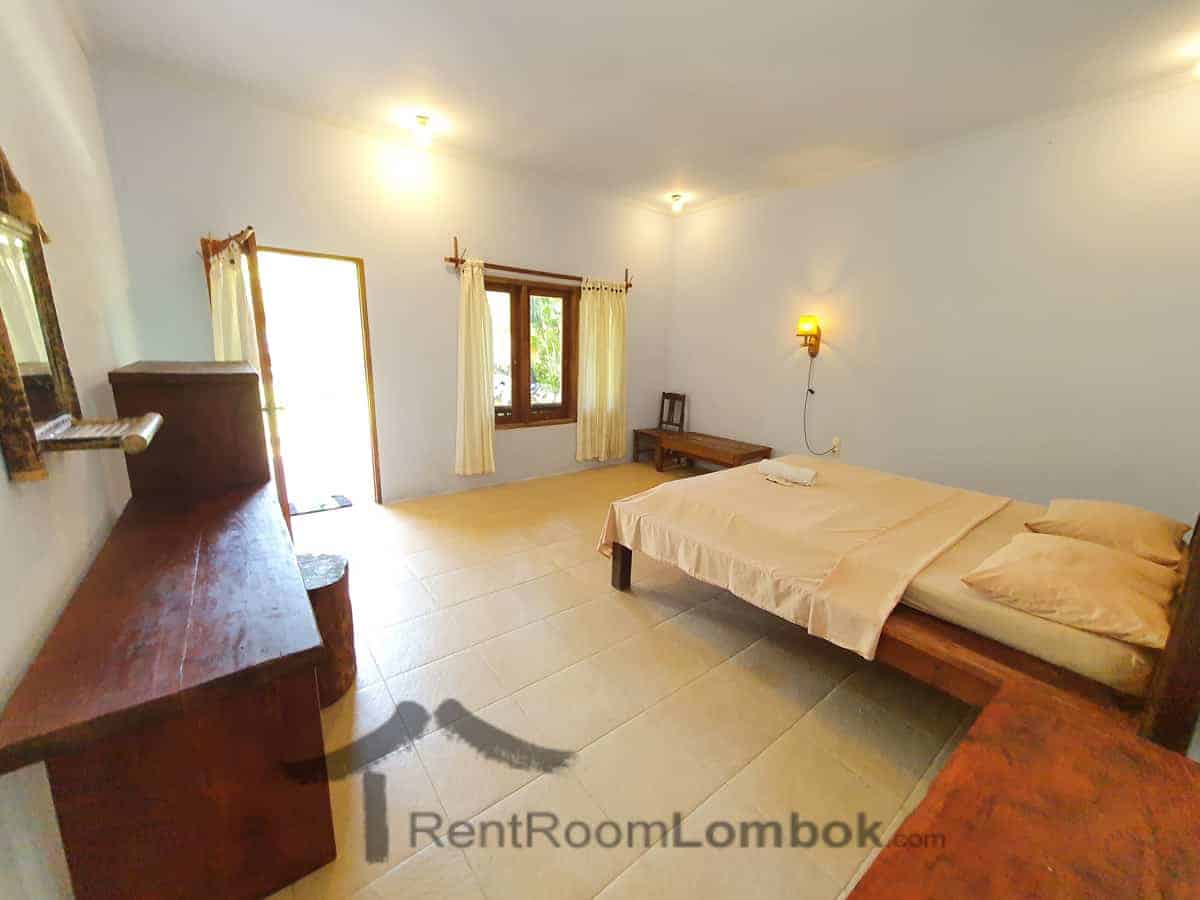 mengalung studio kuta lombok 7