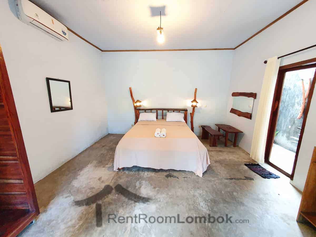 mengalung studio kuta lombok 9