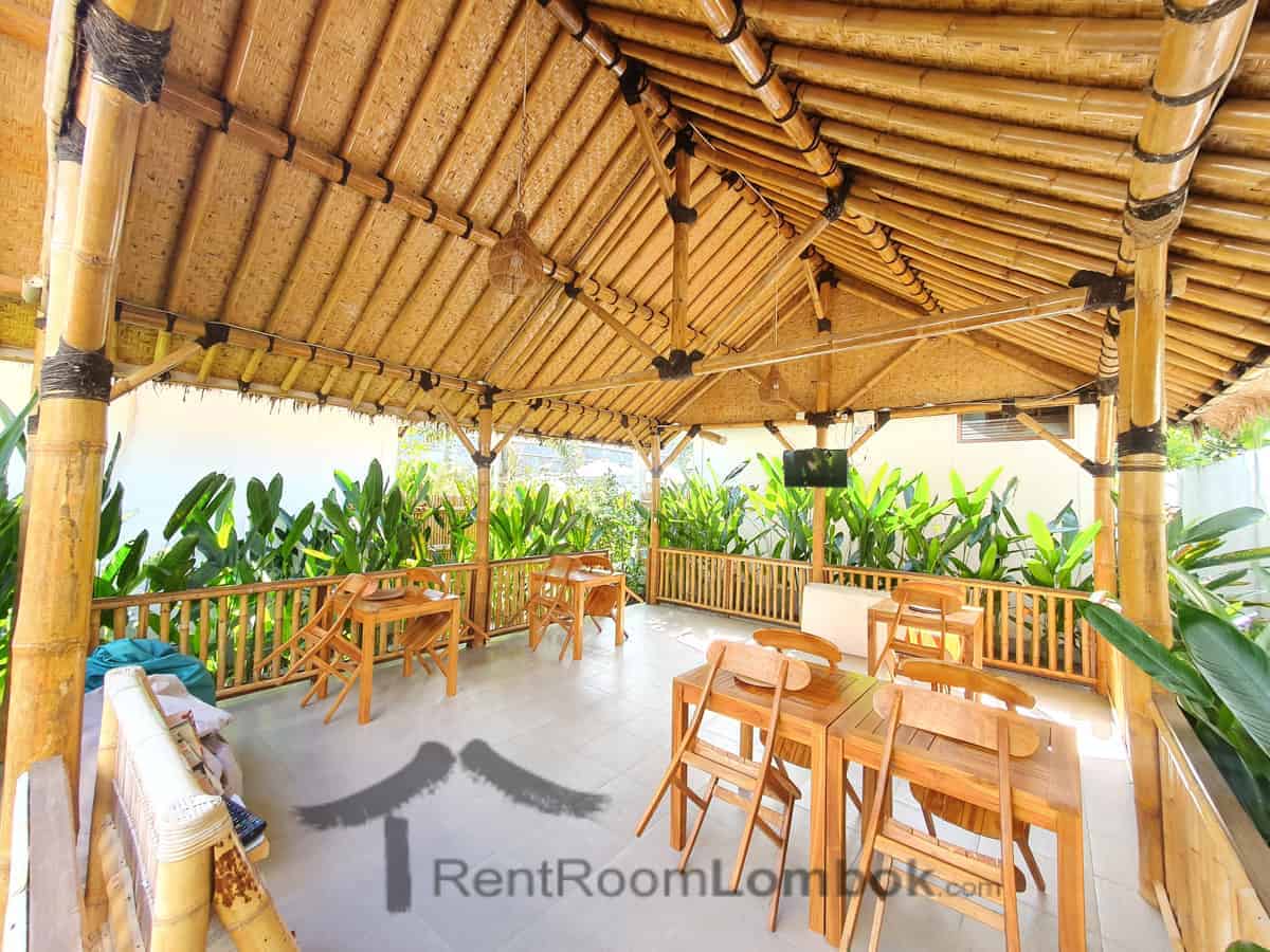 cozy cottages studio senggigi 4