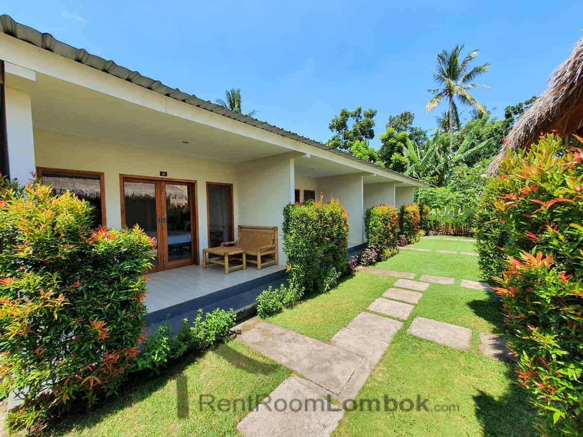 sammy studio senggigi 1