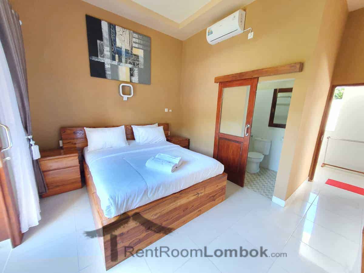 semilir inn studio senggigi 13