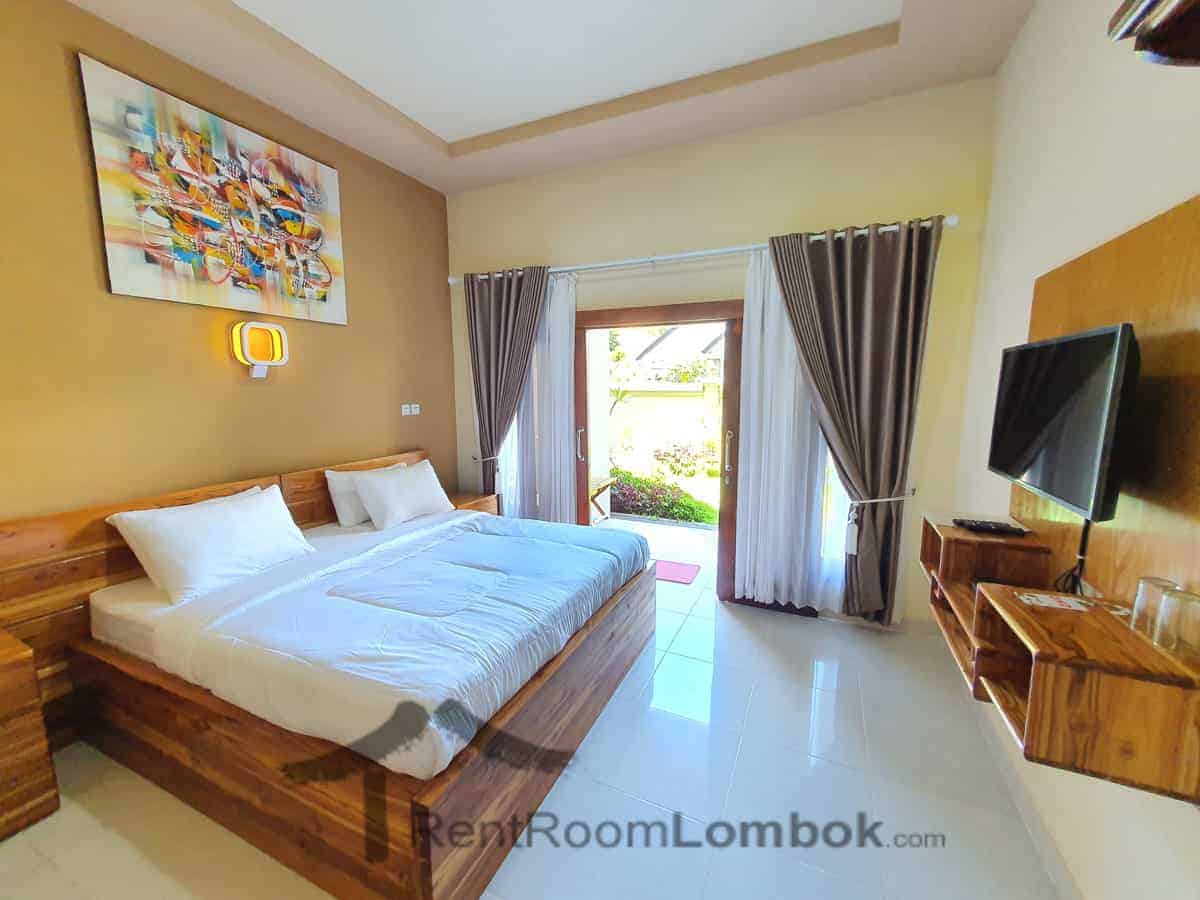semilir inn studio senggigi 8
