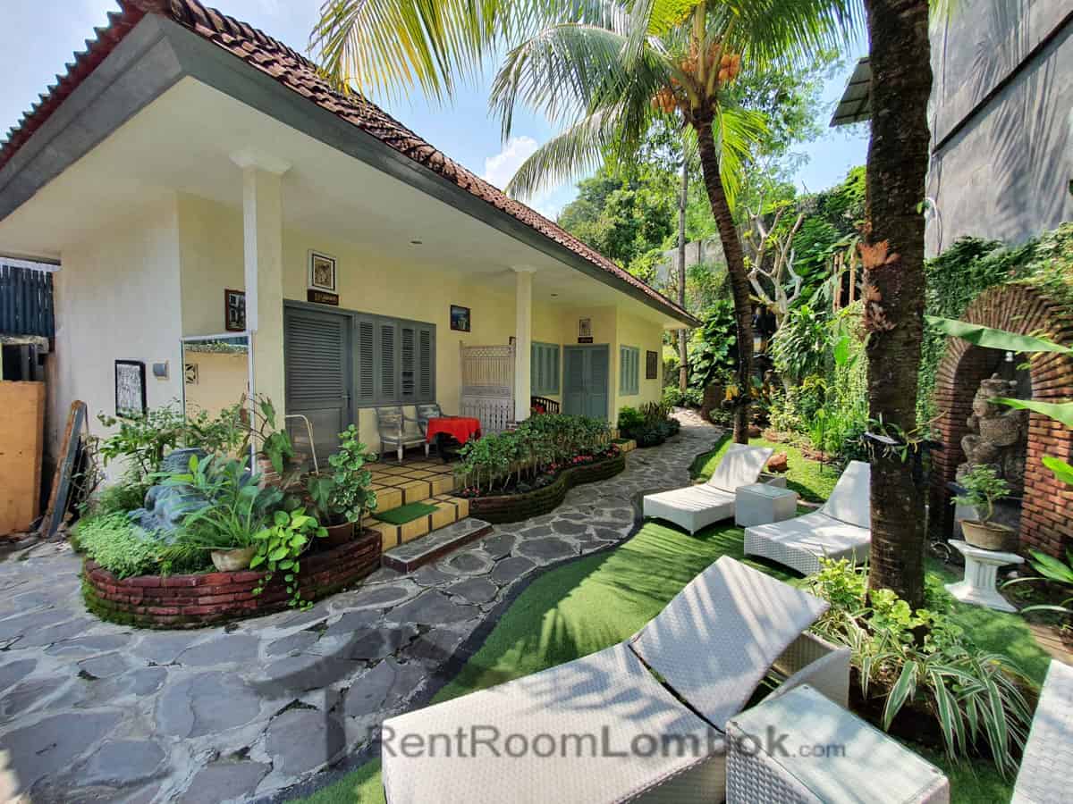 sendok studio senggigi 12