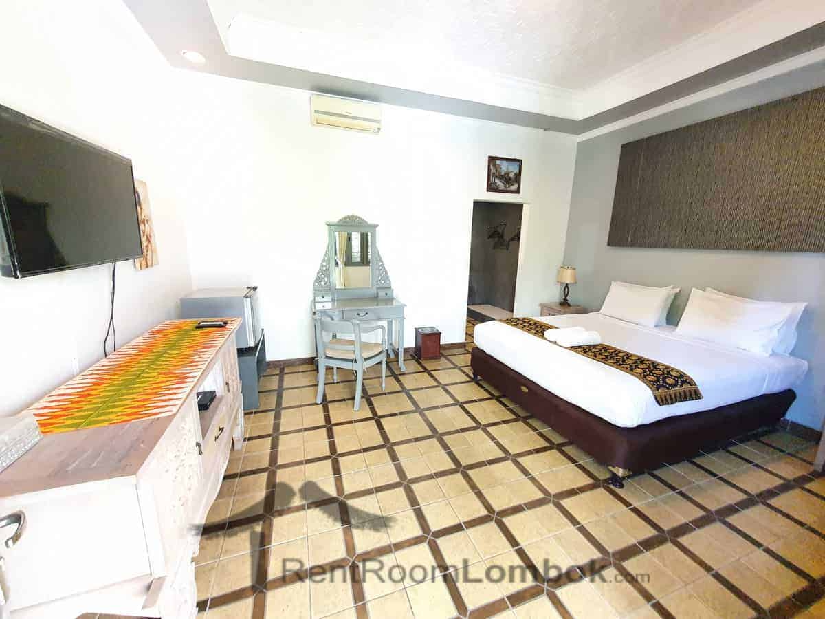 sendok studio senggigi 13