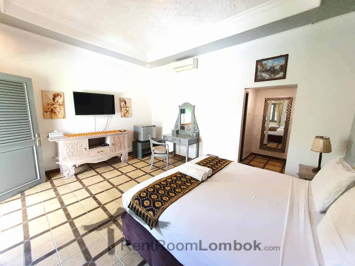sendok studio senggigi 14