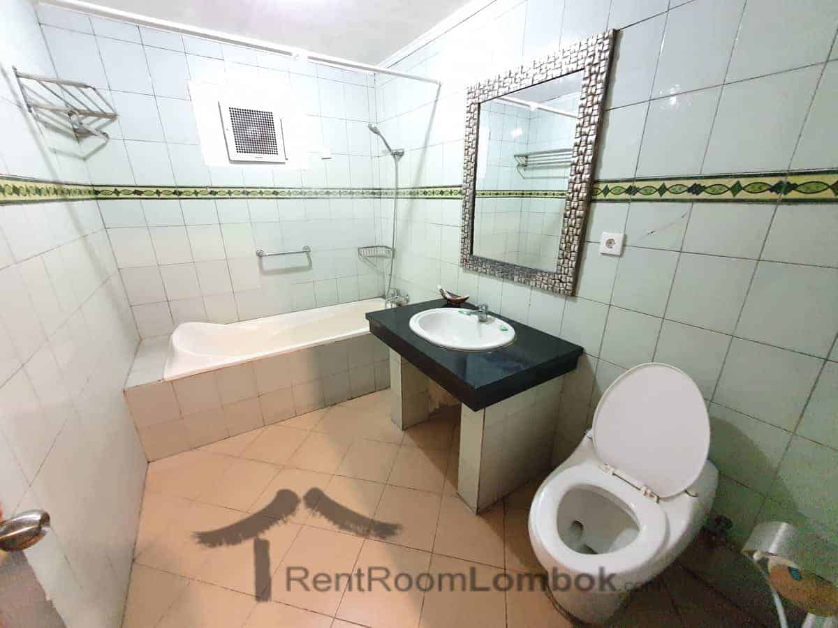 sendok studio senggigi 15