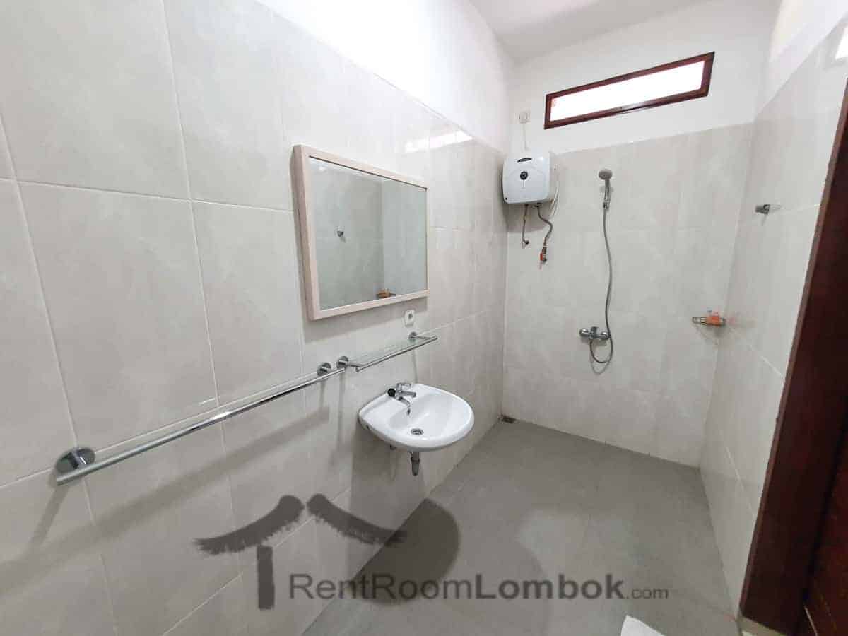 tom jerry studioapartment senggigi 13
